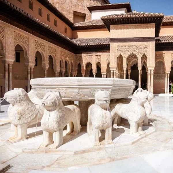 Patio Leones Alhambra
